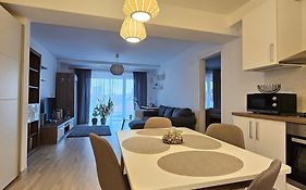 Central District Cuza 99 Apartment