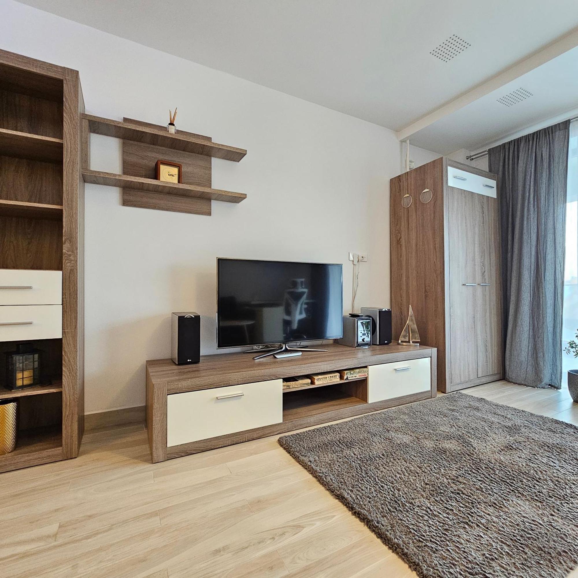 Central District Cuza 99 Apartment Bucarest Esterno foto