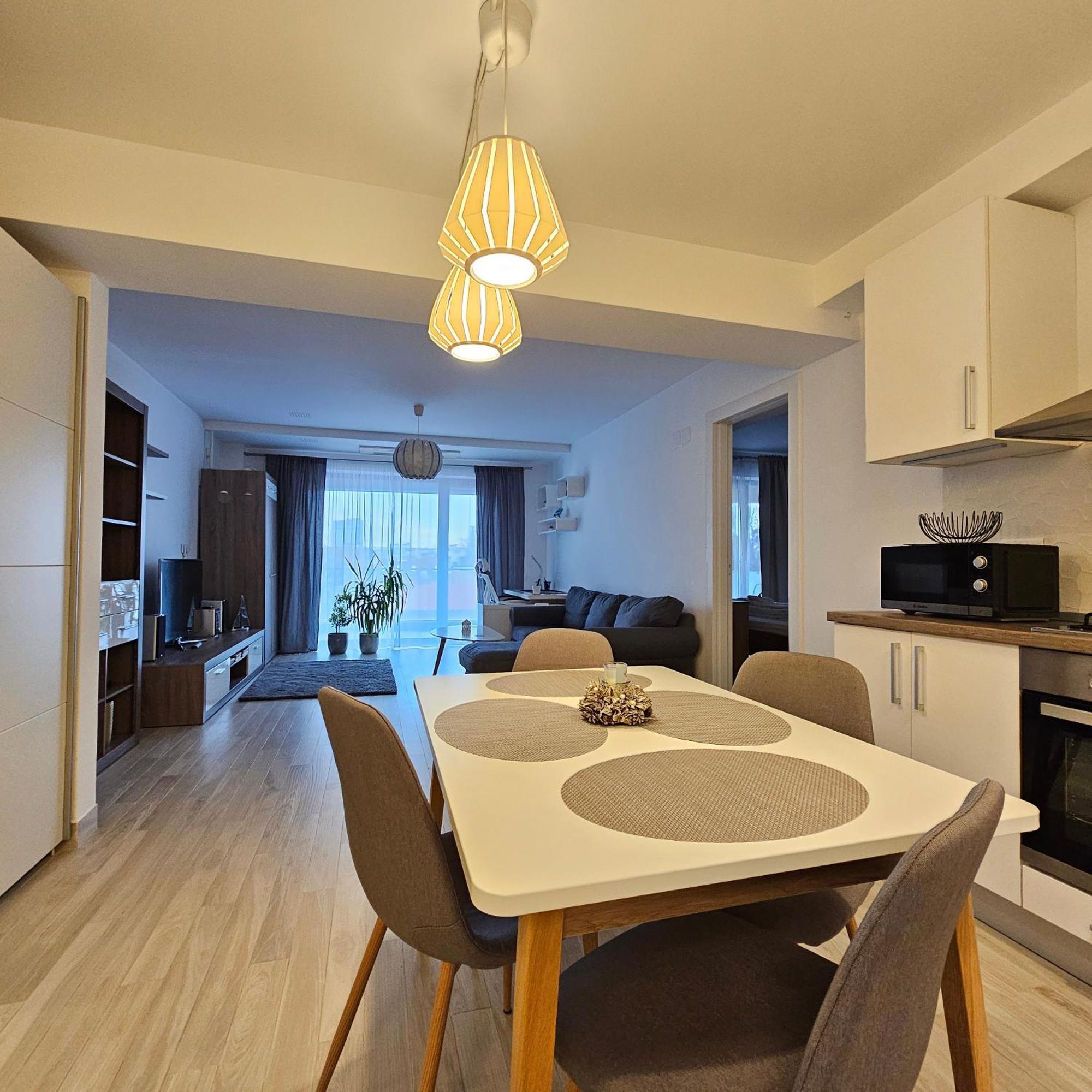 Central District Cuza 99 Apartment Bucarest Esterno foto