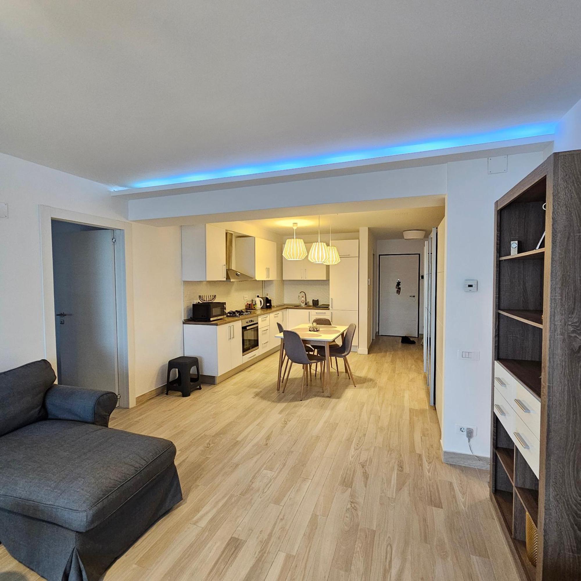 Central District Cuza 99 Apartment Bucarest Esterno foto