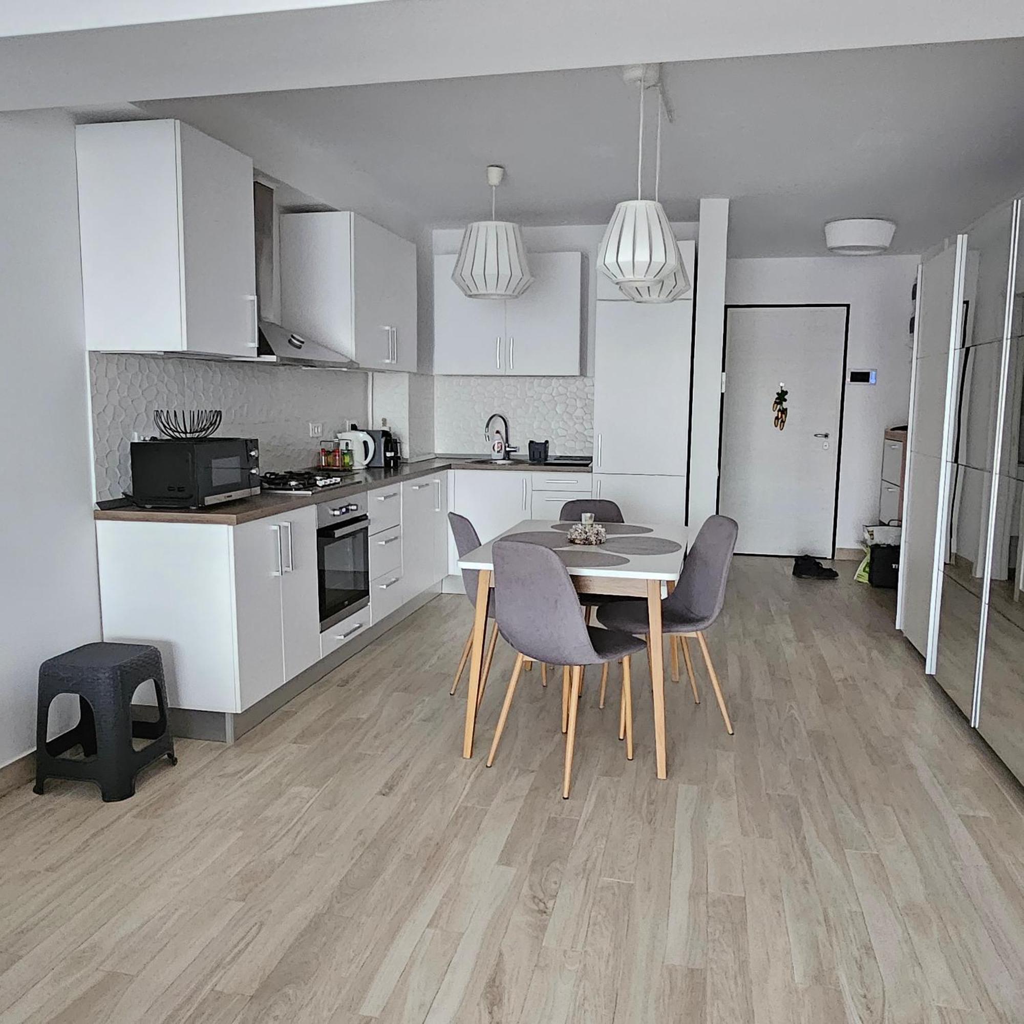 Central District Cuza 99 Apartment Bucarest Esterno foto