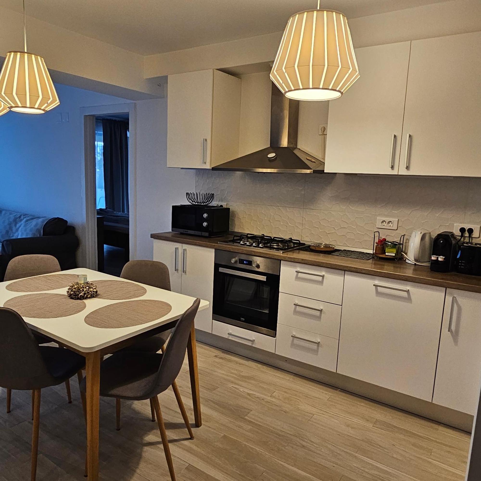 Central District Cuza 99 Apartment Bucarest Esterno foto